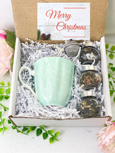 Load image into Gallery viewer, Bone China Merry Christmas gift box